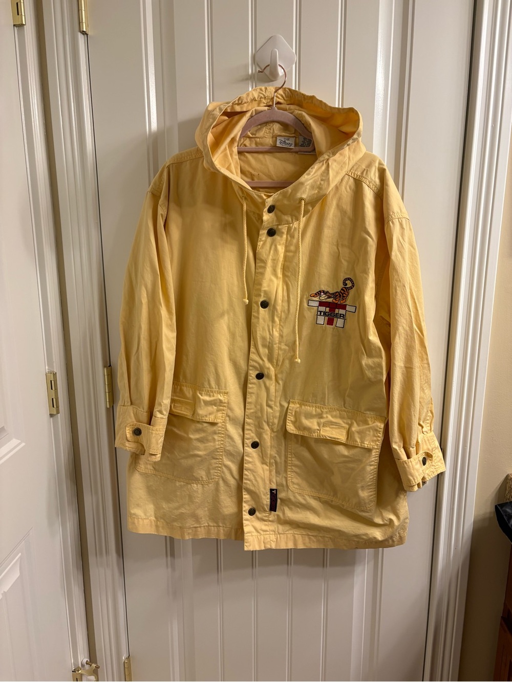 Vintage Disney Store 90’s Womens Yellow Winnie Pooh Tigger Hooded Jacket Size L
